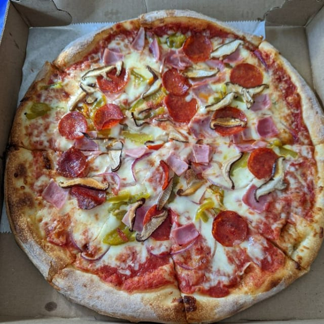 Nando Pizza (Small (10")).