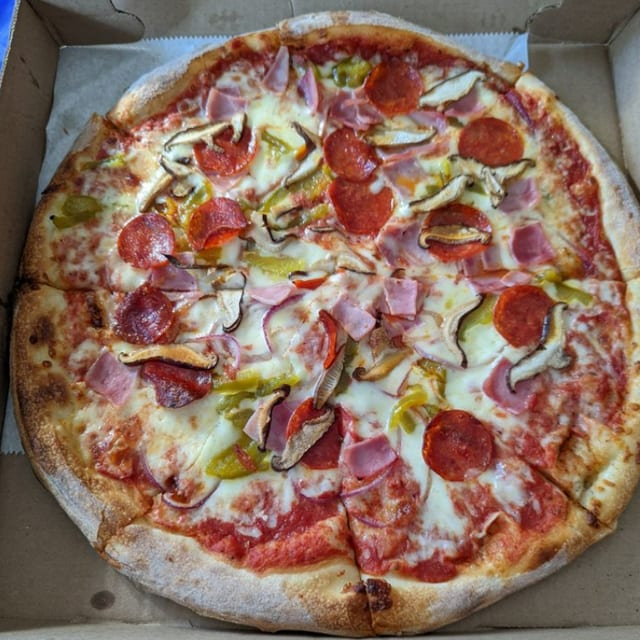 Nando Pizza (Large (14")).